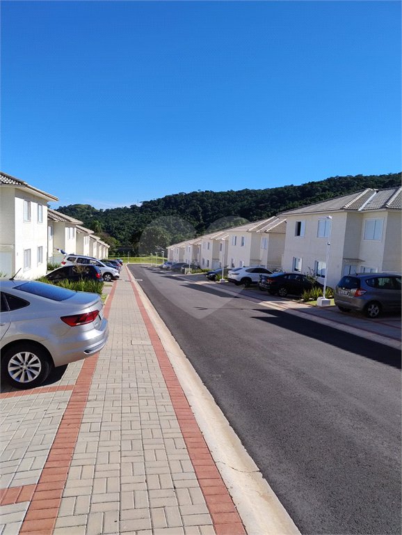 Casa para alugar com 3 quartos, sendo 1 suíte, no condomínio Vila Quinta dos Manacás, Vinhedo - SP