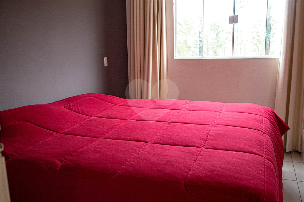 Casa à venda com 2 quartos, sendo 1 suíte, no Centro, Mairinque, SP