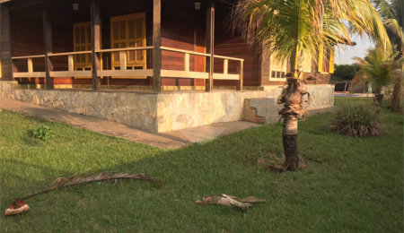 Casa à venda com 3 quartos, sendo 1 suíte,  no condomínio Zuleika Jabour, Salto - SP