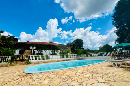 Chácara à venda com 4 quartos, sendo 2 suítes, em Jardim Conceição, São Roque, SP