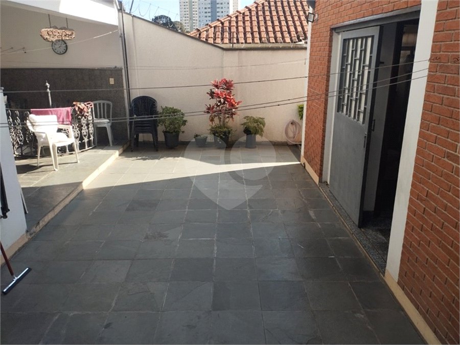 Sobrado à venda com 4 quartos, sendo 1 suíte, em Tremembé, São Paulo, SP