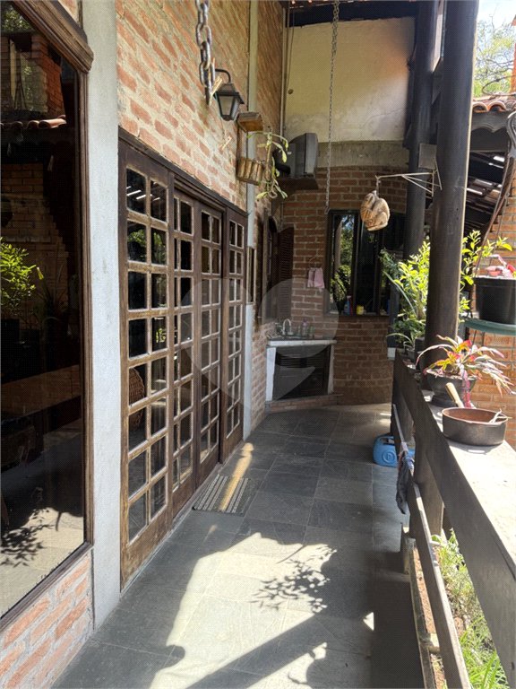 Casa à venda com 4 quartos no condomínio Parque Suiça, Caieiras - SP