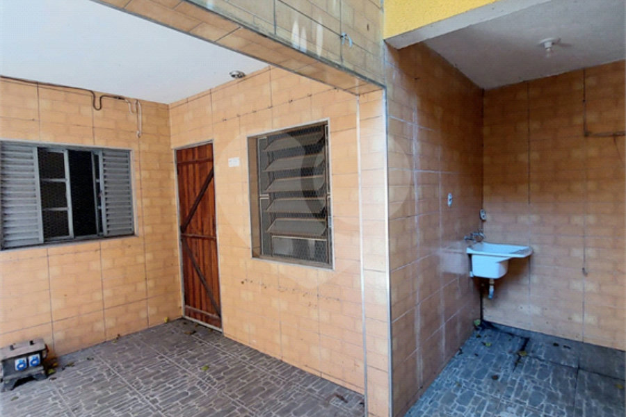 Sobrado à venda com 3 quartos, sendo 1 suíte, em Jaraguá, São Paulo, SP