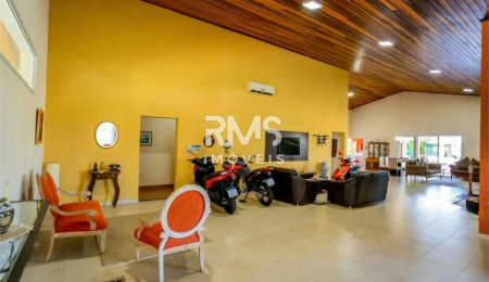 Casa à venda com 3 suítes em Parque Village Castelo, Itu, SP