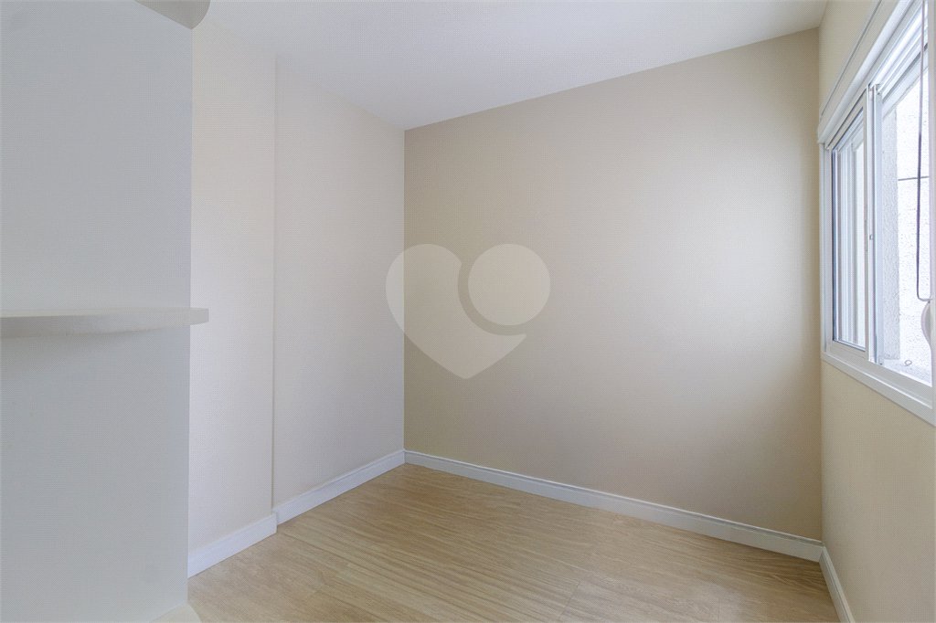 Apartamento à venda com 3 quartos, sendo 1 suíte,  em Jardim Vazani, São Paulo, SP