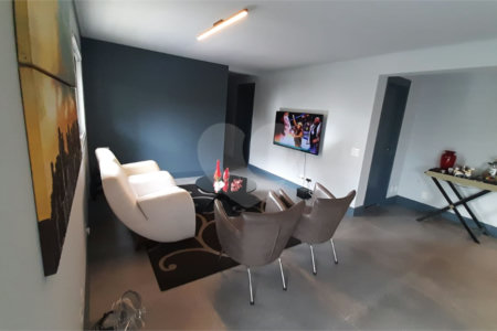 Apartamento à venda com 2 suítes em Jardim Caboré, São Paulo, SP