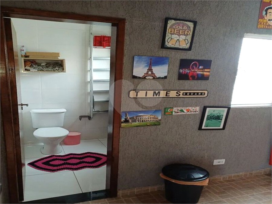 Casa à venda com 3 quartos, sendo 1 suíte, no condomínio Residencial Shekinah, São Paulo - SP