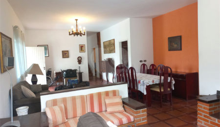 Casa à venda com 4 quartos, sendo 2 suítes,  no condomínio Residencial Ypeville, Mairiporã - SP