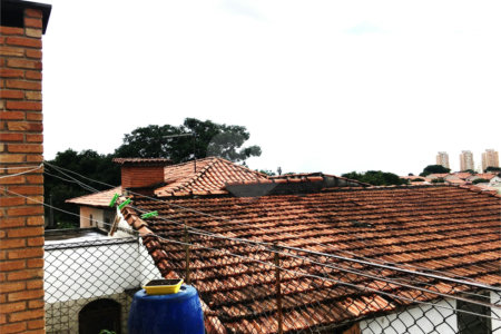 Sobrado à venda com 4 quartos, sendo 1 suíte,  em Vila Gomes, São Paulo, SP