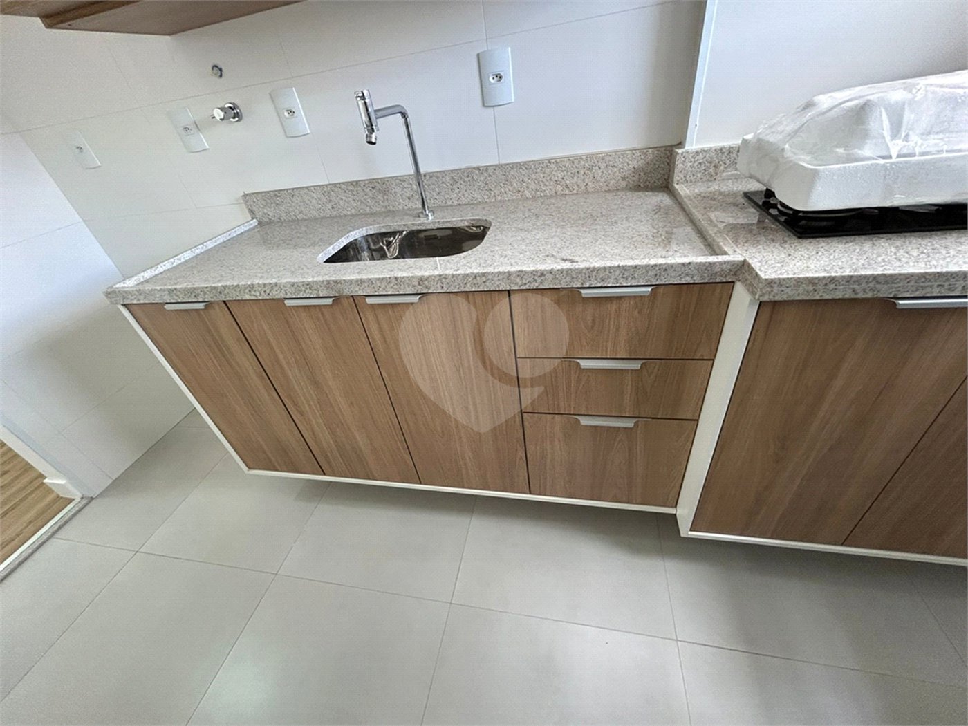 Apartamento à venda ou para alugar com 1 suíte em Jardim Portal da Colina, Sorocaba, SP