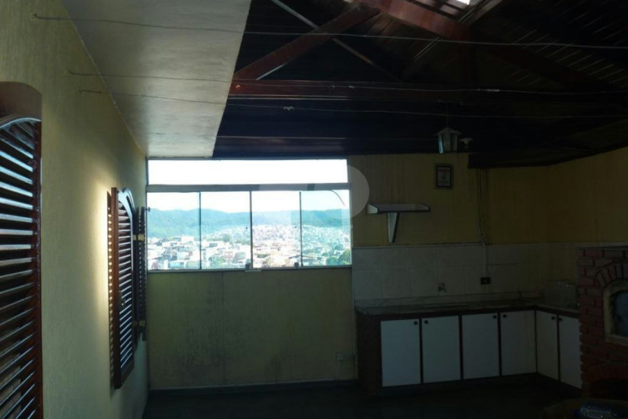 Sobrado à venda com 3 quartos, sendo 1 suíte, no Brasilândia, São Paulo, SP