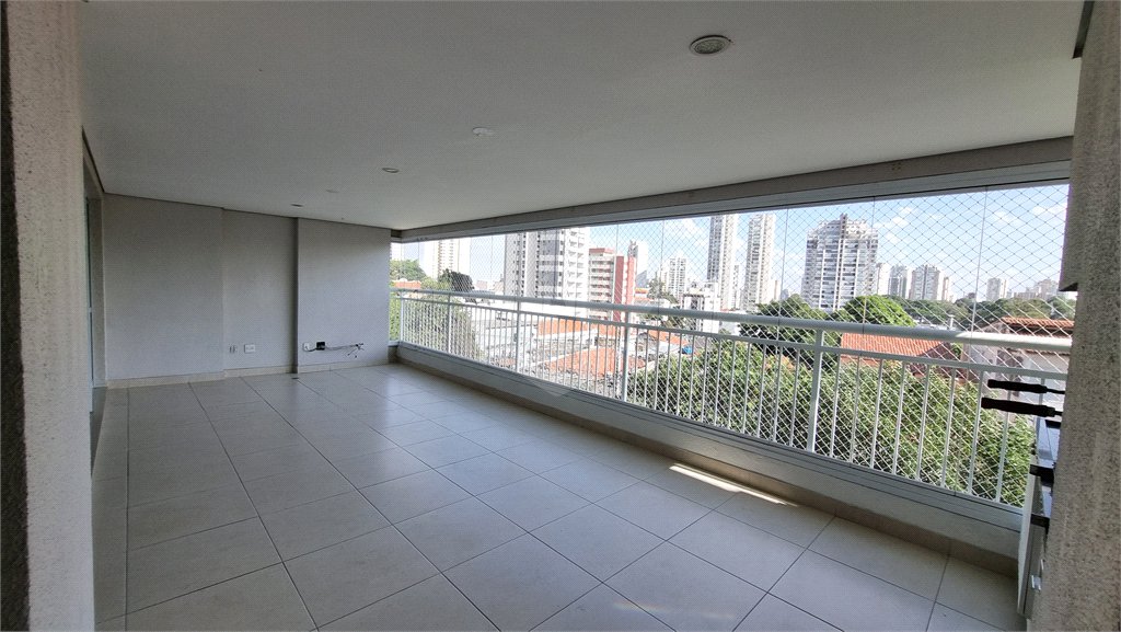 Apartamento à venda com 3 suítes em Santa Teresinha, São Paulo, SP