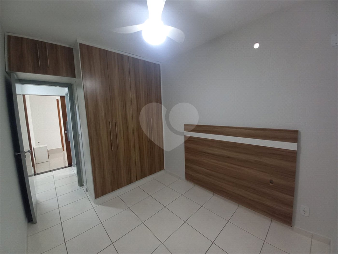 Casa à venda com 3 quartos, sendo 1 suíte, no condomínio Terra Nova, Várzea Grande - MT
