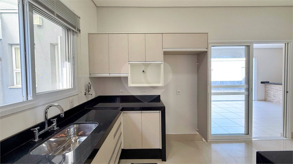 Casa à venda ou para alugar com 4 quartos, sendo 1 suíte, no condomínio Jardim Residencial Dona Lucilla, Indaiatuba - SP