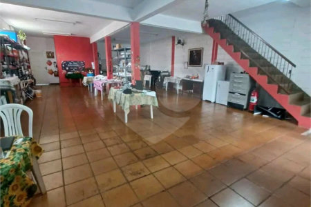 Sobrado à venda com 1 suíte no Centro, Américo Brasiliense, SP