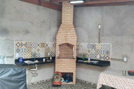 Casa térrea no Condomínio Flamboyant II .