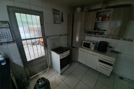 Sobrado à venda com 3 quartos, sendo 1 suíte,  em Jardim Helga, São Paulo, SP