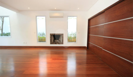Casa à venda com 4 suítes no condomínio Vila Alba, São Paulo - SP