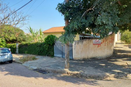 Casa à venda com 3 quartos em Jardim Vila Rosa, Valinhos, SP