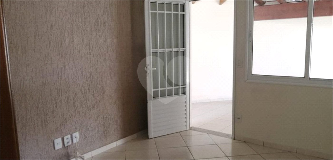 Casa à venda com 4 quartos em João XXIII, Vinhedo, SP