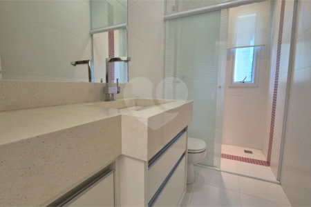 Casa à venda com 5 suítes no condomínio Lago Azul 1, Araçoiaba da Serra - SP