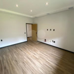 Casa à venda com 4 quartos, sendo 3 suítes,  no condomínio Jardim das Palmeiras, Bragança Paulista - SP