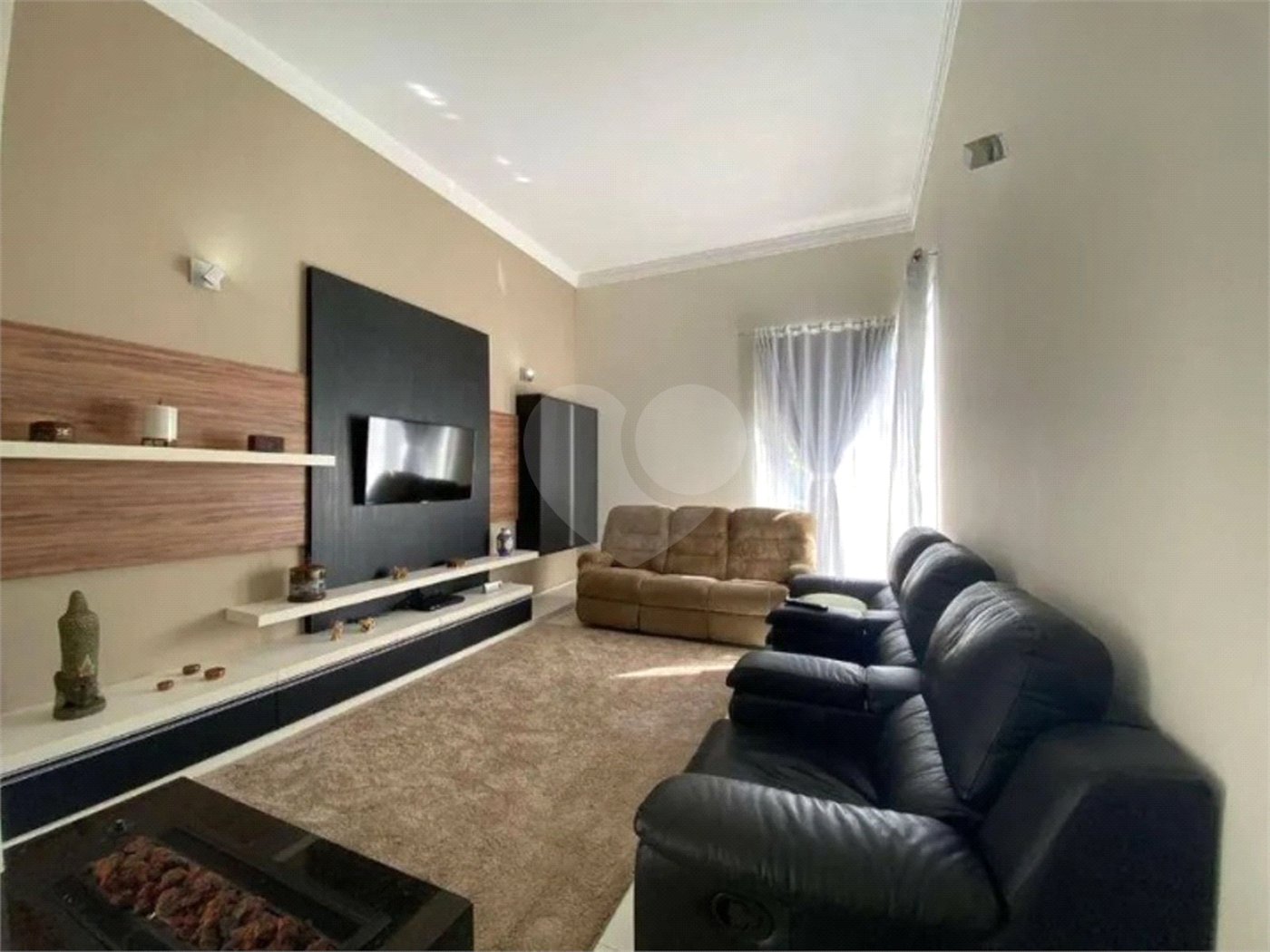 Casa à venda com 4 suítes no condomínio Ipê Velho, Vinhedo - SP