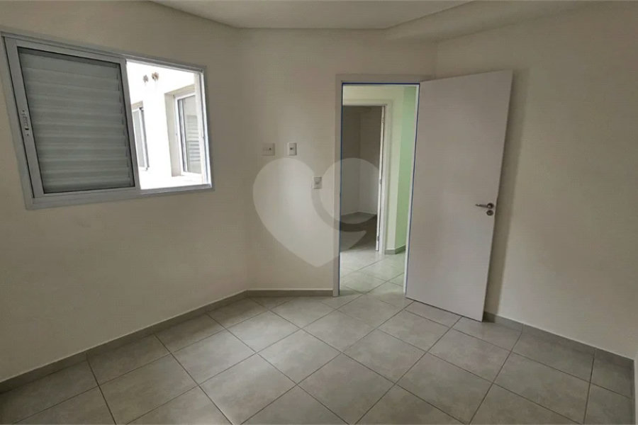 Vende-se apartamento novo na Mooca