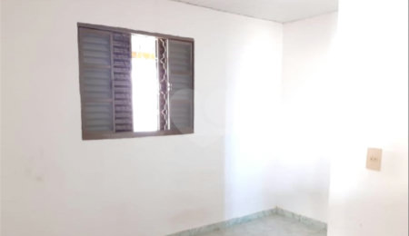 Casa Térrea à venda com 2 quartos em Parque Residencial Maria Stella Faga, São Carlos, SP
