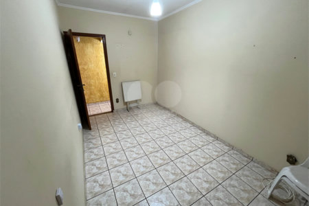 Casa á venda no Jardim Hikare