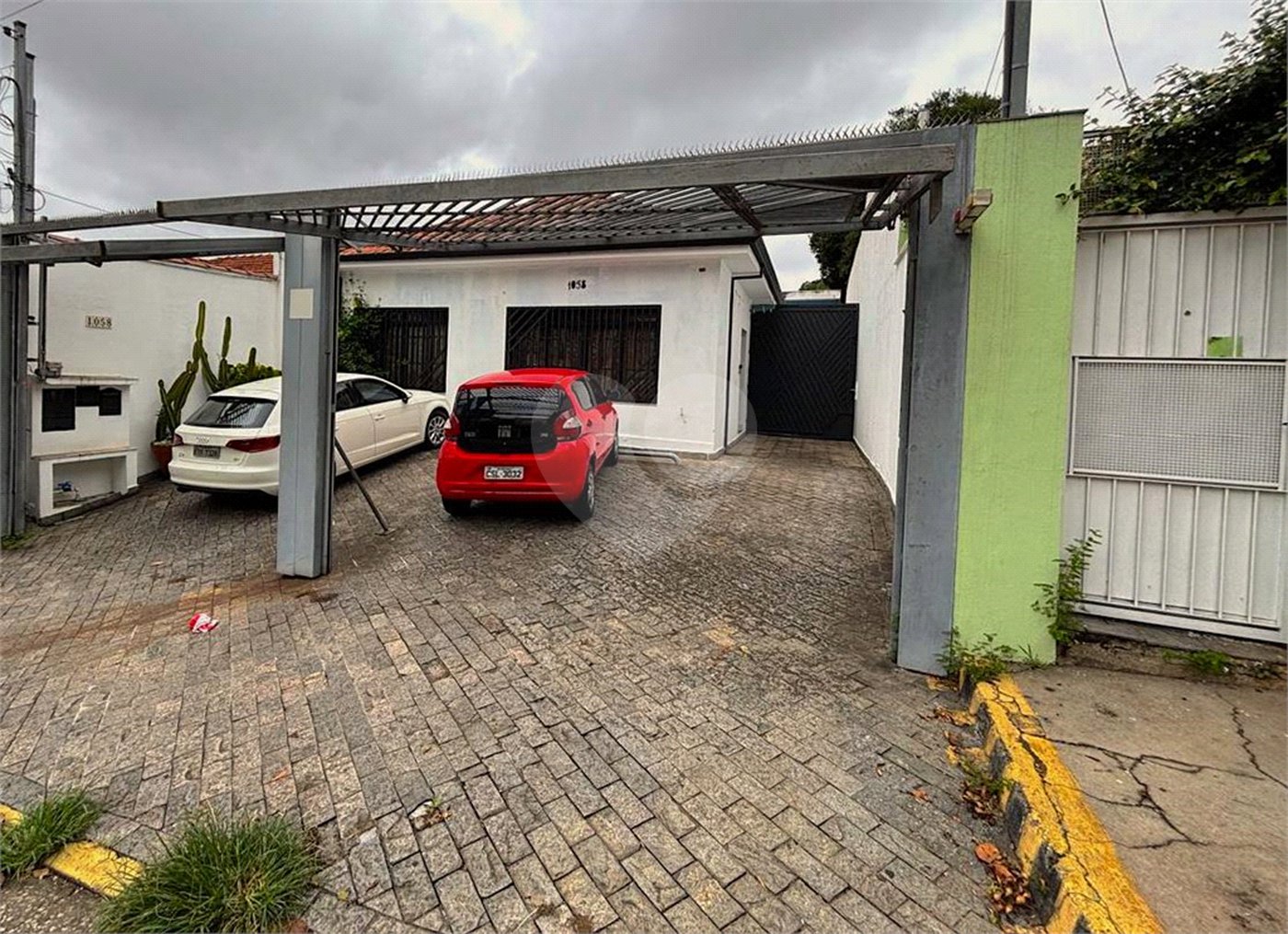 Casa à venda com 2 quartos, sendo 1 suíte,  em Vila Mariana, São Paulo, SP