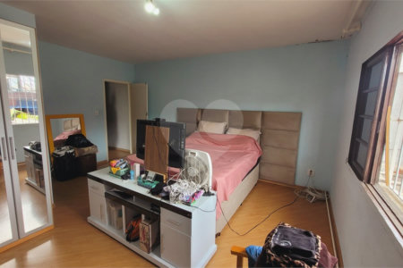 Casa à venda com 4 quartos, sendo 1 suíte, em Vila Matilde, São Paulo, SP