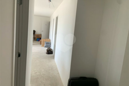 Apartamento à venda com 3 suítes em Bela Aliança, São Paulo, SP