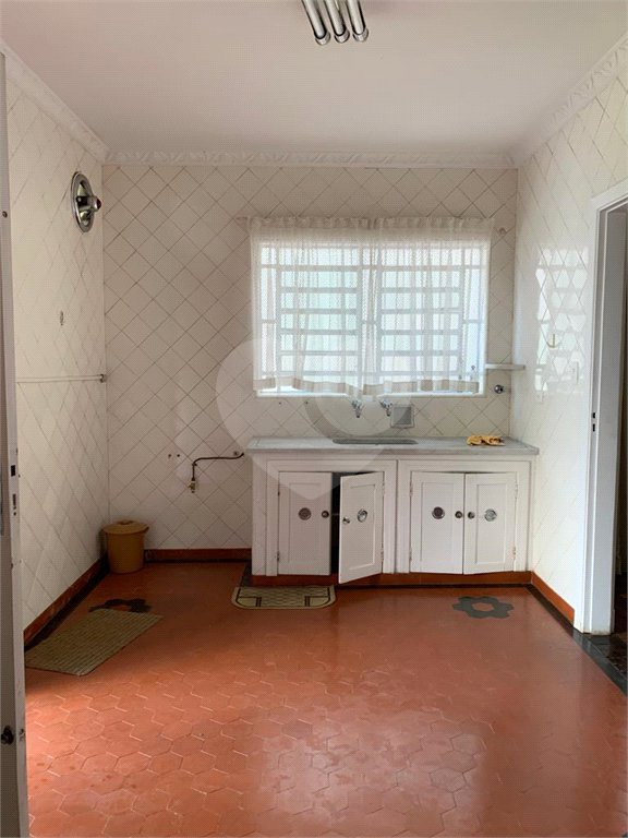 Casa à venda com 3 quartos, sendo 1 suíte,  em Aclimação, São Paulo, SP