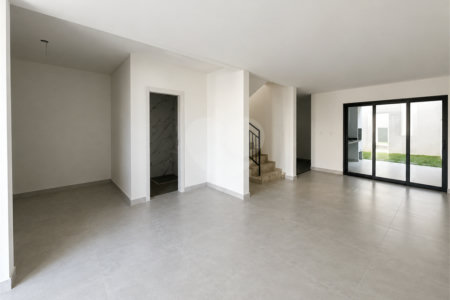 Casa à venda com 3 suítes no condomínio Villaggio Maranello, Vinhedo - SP