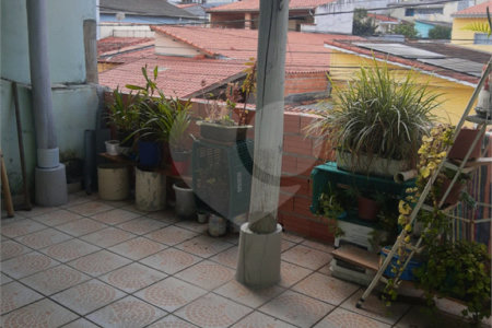 Sobrado à venda com 3 quartos, sendo 2 suítes,  em Jardim Marica, Mogi das Cruzes, SP