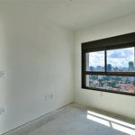Apartamento à venda com 4 quartos, sendo 2 suítes,  em Jardim das Acácias, São Paulo, SP