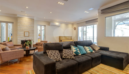 Casa à venda com 3 suítes no condomínio Villa Splendore, São Paulo - SP