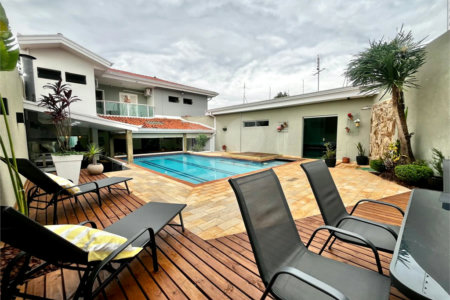 Casa à venda com 4 suítes em Vila Mazarino, Itapetininga, SP