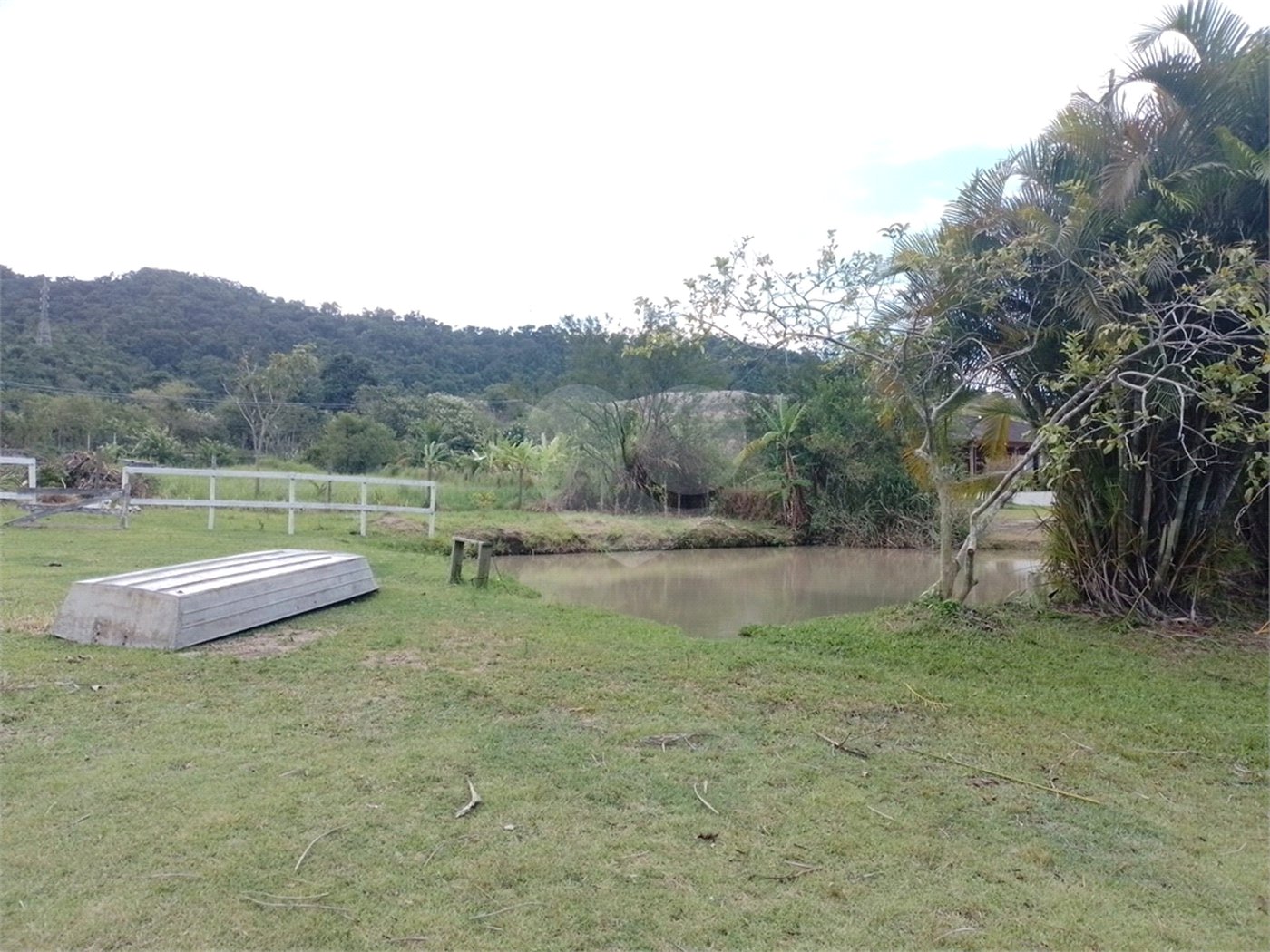 Sítio à venda com 4 quartos, sendo 3 suítes, em Caxito, Maricá, RJ