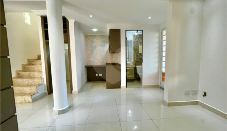 Casa à venda com 3 quartos, sendo 1 suíte,  no condomínio Residencial Villa Flora, Votorantim - SP