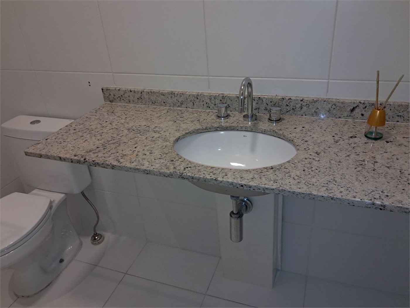 Apartamento Residencial à venda, Gonzaga, Santos - AP0822.