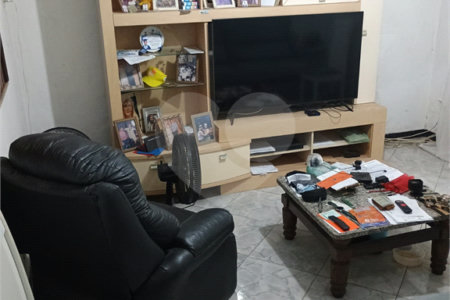 Casa à venda com 5 quartos, sendo 1 suíte, em Bangu, Rio de Janeiro, RJ