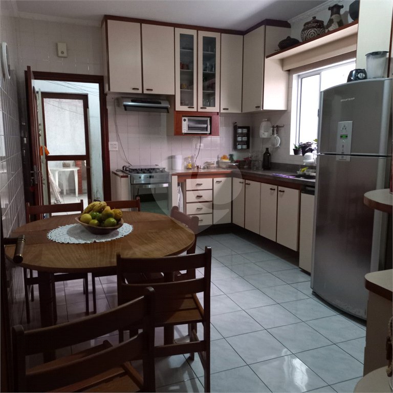 Sobrado à venda com 3 quartos em Tremembé, São Paulo, SP
