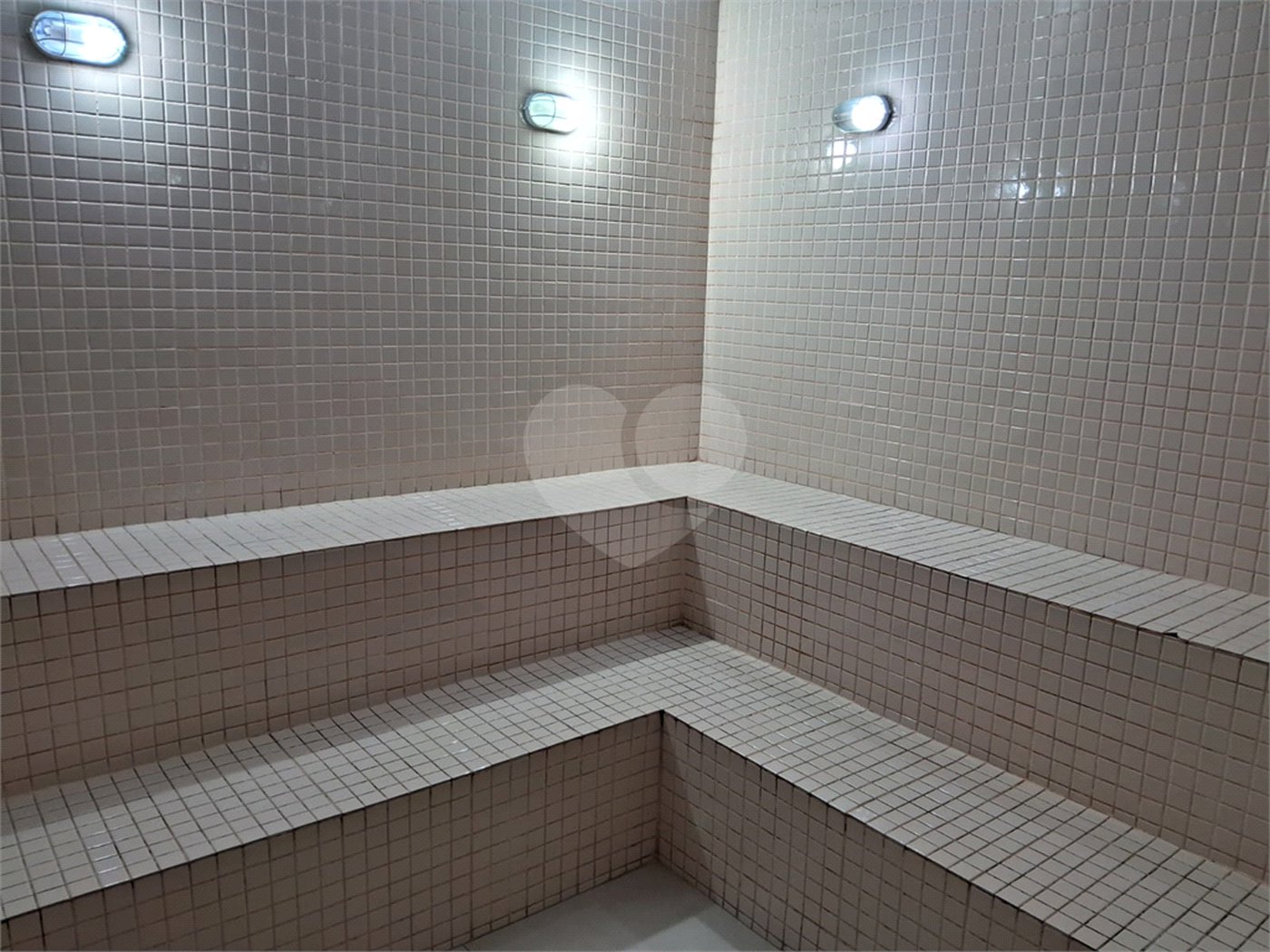 Apartamento à Venda na Bela Vista com 40 m2 de 1 Suíte em Andar Alto