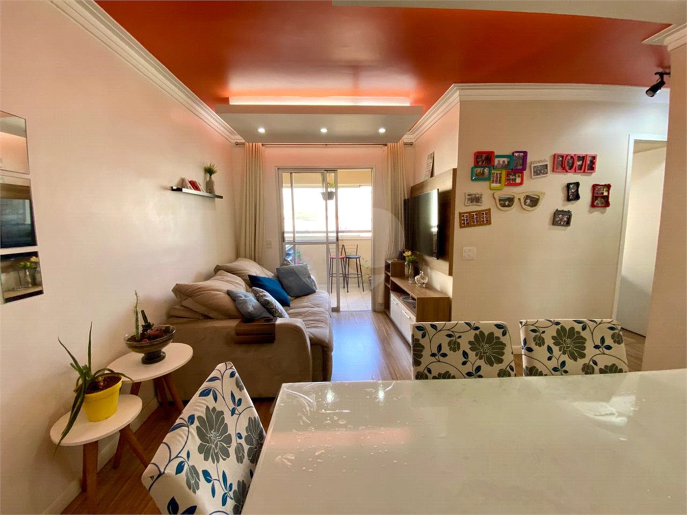 Apartamento à venda com 3 quartos, sendo 1 suíte,  em Saúde, São Paulo, SP