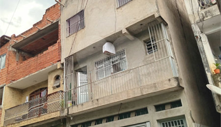 Sobrado à venda com 4 quartos, sendo 1 suíte,  em Furnas, São Paulo, SP