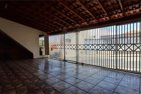 Casa à venda com 2 quartos, sendo 1 suíte, em Vila Assis, Sorocaba, SP