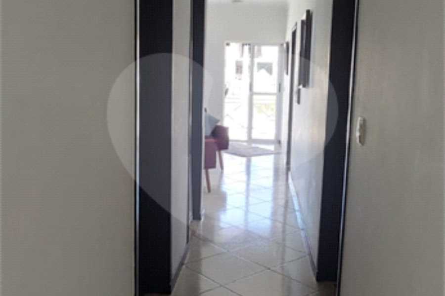 Casa à venda com 5 quartos, sendo 3 suítes,  em Capoavinha, Mairiporã, SP