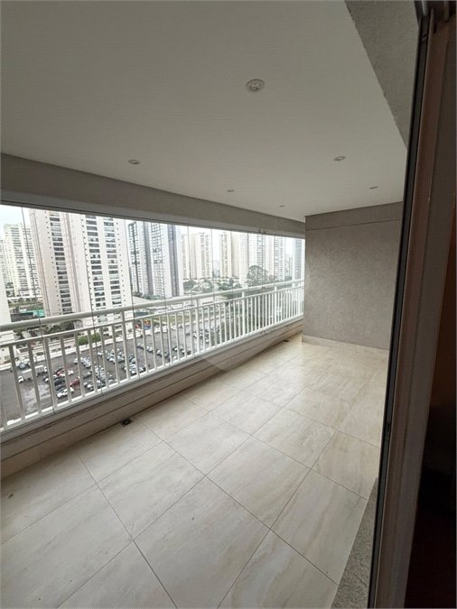 Apartamento à venda com 3 quartos, sendo 1 suíte, no Centro, São Bernardo do Campo, SP